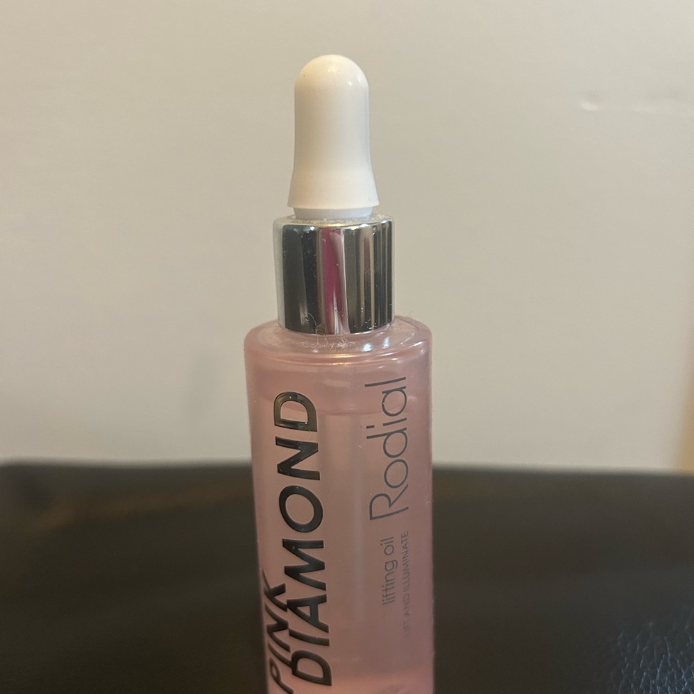Rodial Pink Diamond Radiance Primer - Picture 2 of 2